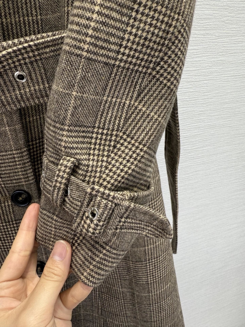 chr1st1an D10r outwear